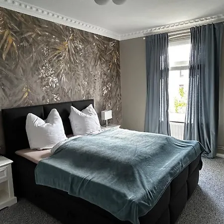 Apartament Traumhafter Altbaucharme In Zentraler Lage