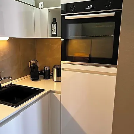 Apartamento Traumhafter Altbaucharme In Zentraler Lage