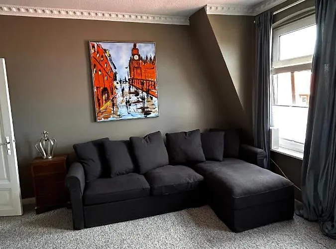 Traumhafter Altbaucharme In Zentraler Lage * Kiel